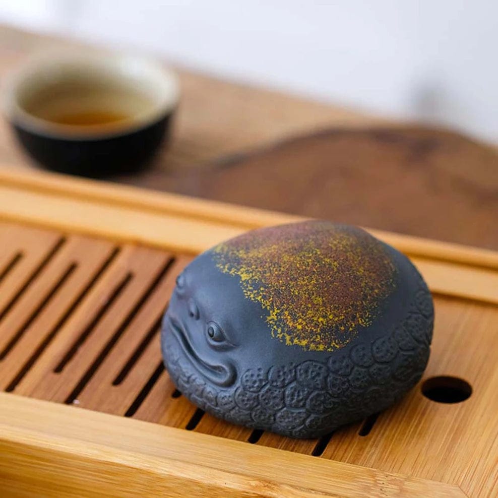 TEA TIME ESSENTIALS TEA Black Gilded Charm - Purple Sand Golden Toad Tea Pet