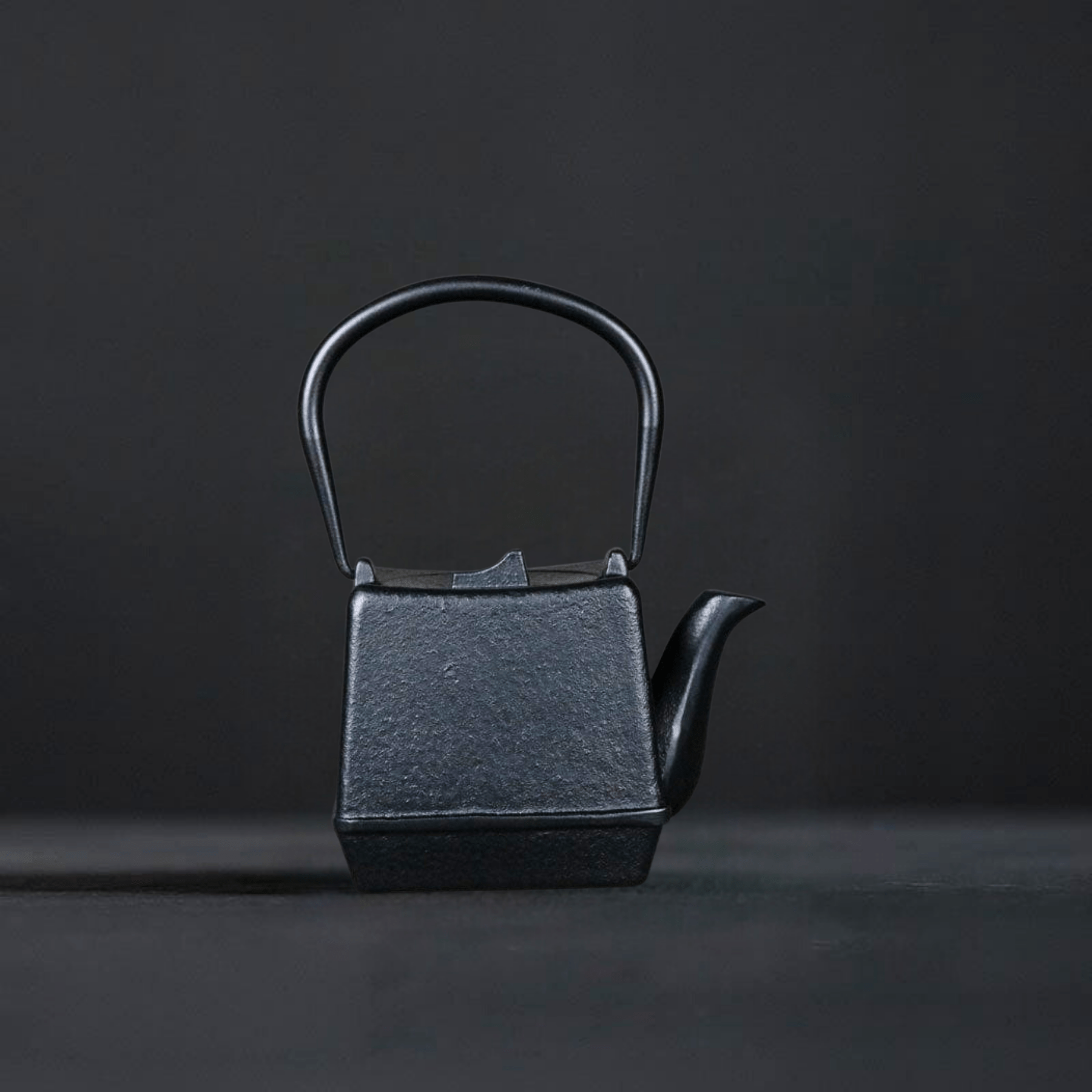 TEA TIME ESSENTIALS TEA Black ZenCast Iron Serenity Square Teapot