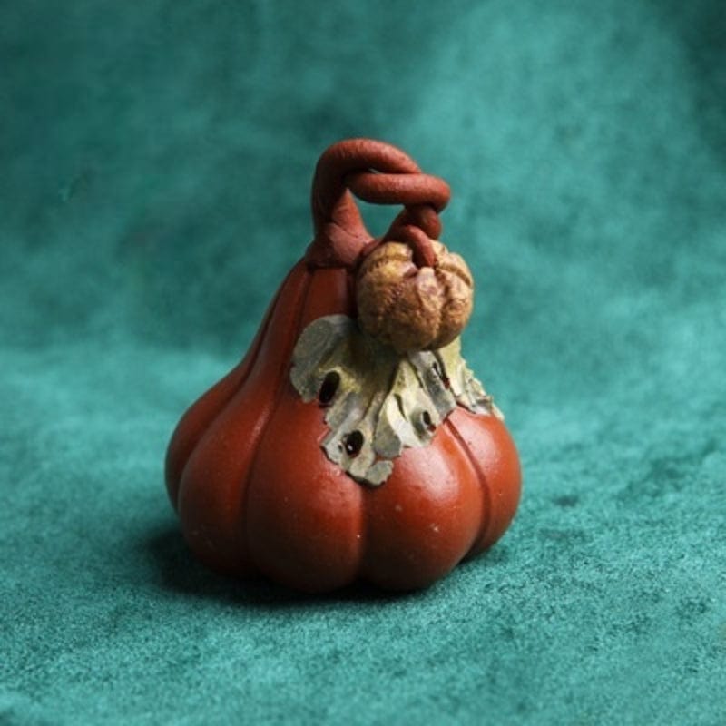 TEA TIME ESSENTIALS TEA Lucky Pumpkin / Red Petite Pumpkin Elegance - Japanese-style Purple Sand Tea Ornament