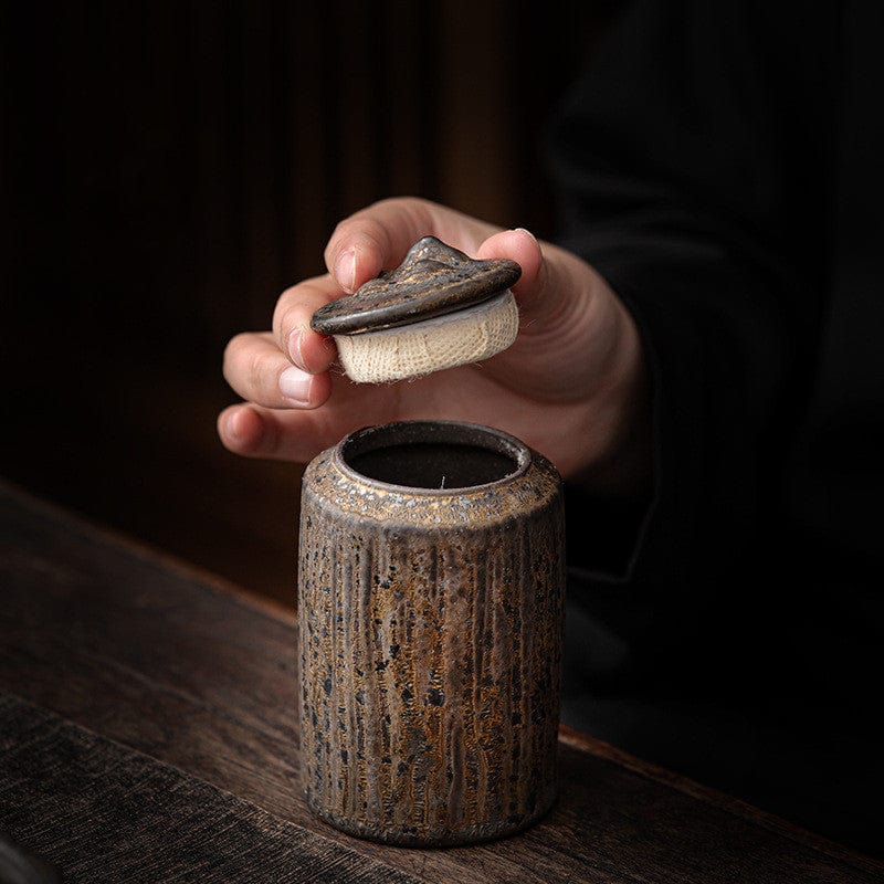 TEA TIME ESSENTIALS TEA Mountain Peak Retro Stoneware Tea Caddy