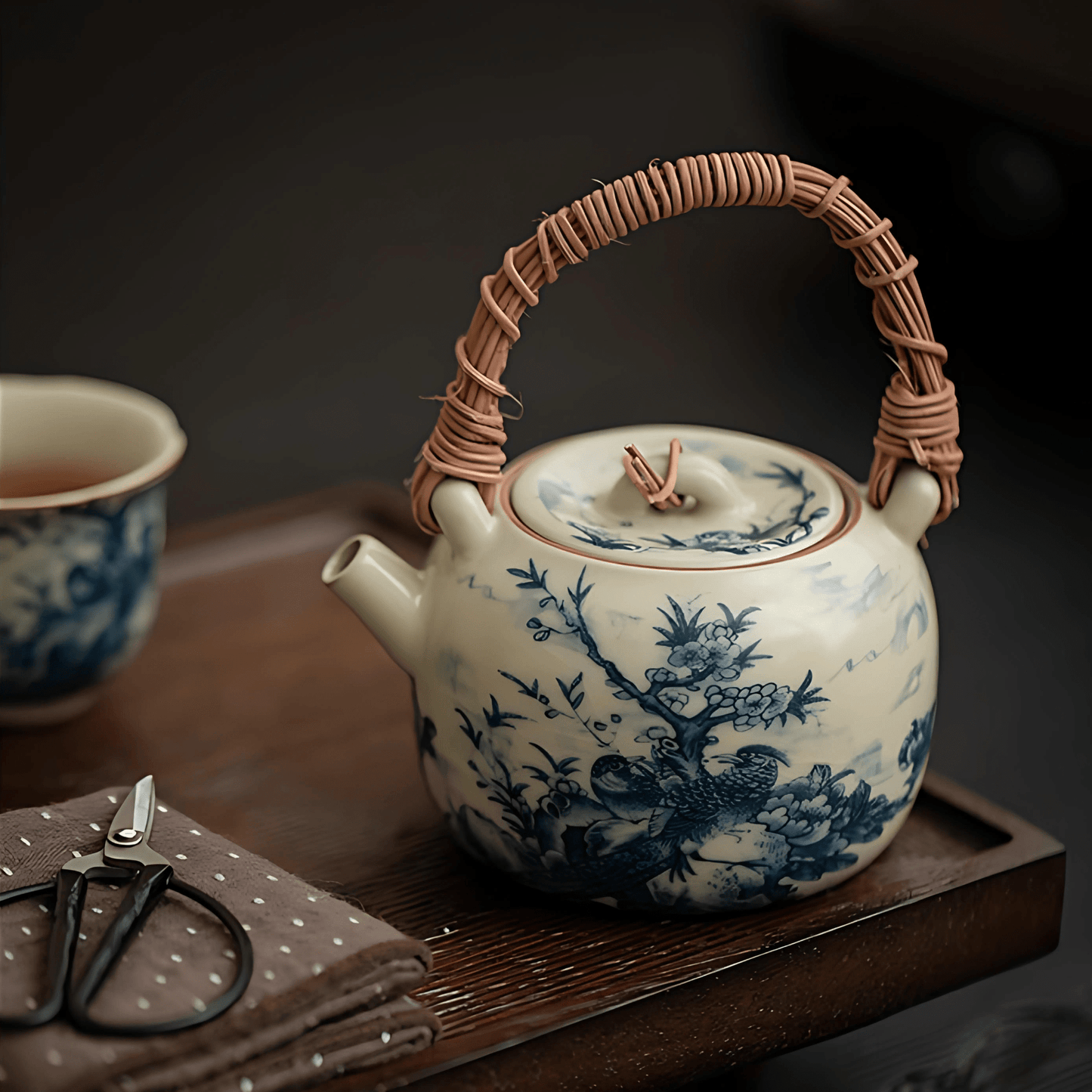 TEA TIME ESSENTIALS TEA White and Blue Blue and White Underglaze Teapot